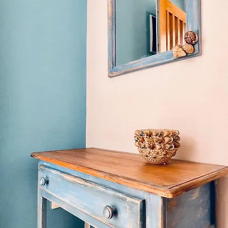 Paraiso Designer Conditioned With Terrace *